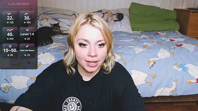 Chat XXX Live EyesUpHere8