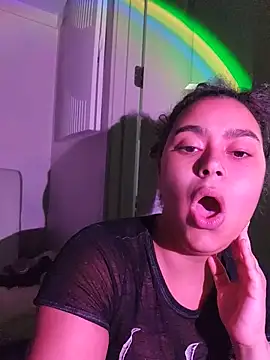 cinnaminnie Chat XXX live