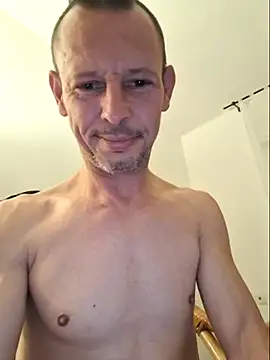 Vasember11@xh Live XXX Chat