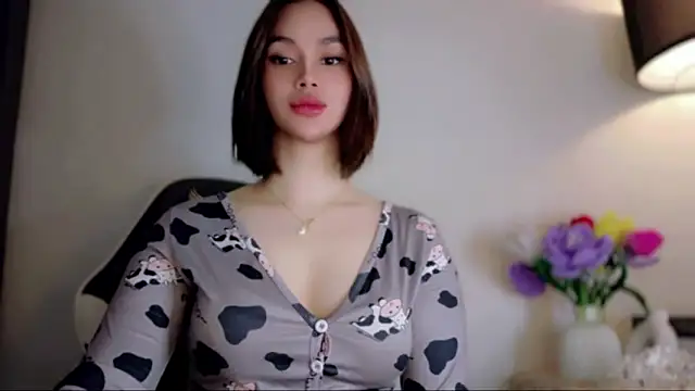 Chat +18 de Anna_HollyDoll ao vivo