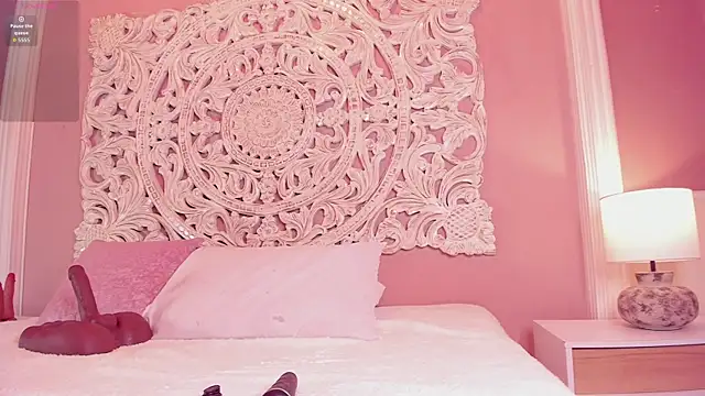 دردشة MiaCassel الجنسية المباشرة