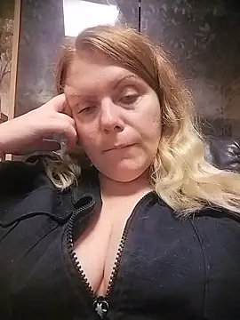 XXX chat uživo modela Lana-murr
