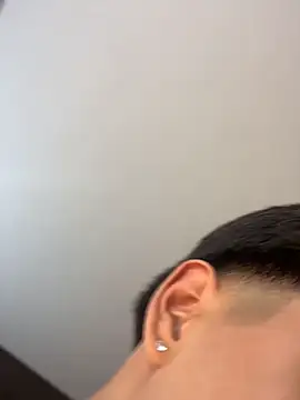 Lander_Cruz's Live XXX Chat