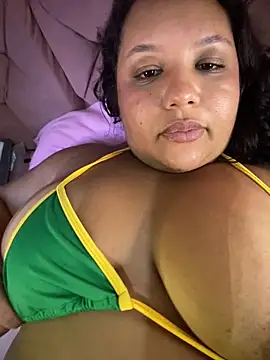 Bigostosa's Live XXX Chat