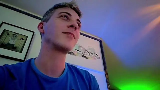 1Hugo1 Live XXX-Chat