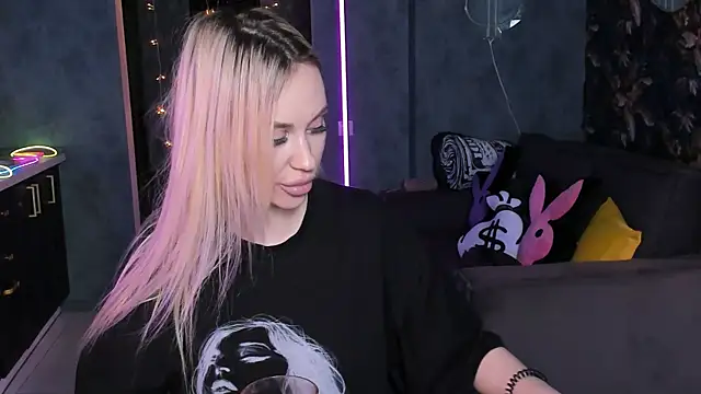 Blckmirrorr – Live XXX-chat