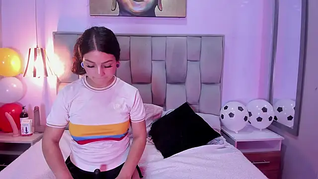 Eva-Lonx লাইভ XXX চ্যাট