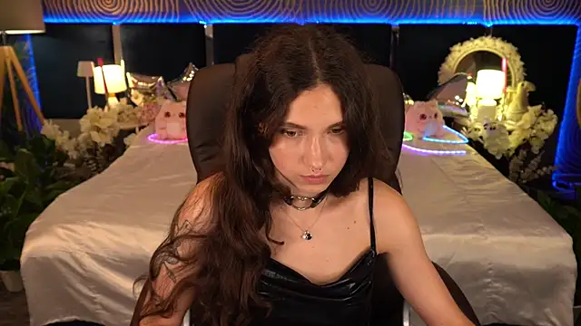 Živý XXX chat BabyFlowerr