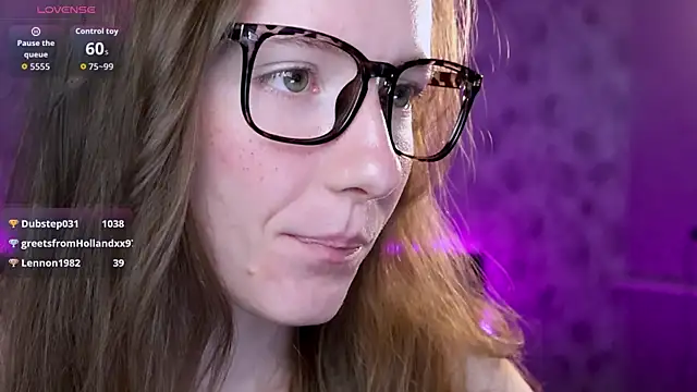 Why_me_stella élő XXX-chatje