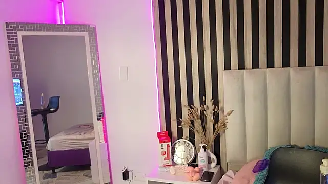 LeoTease élő XXX-chatje