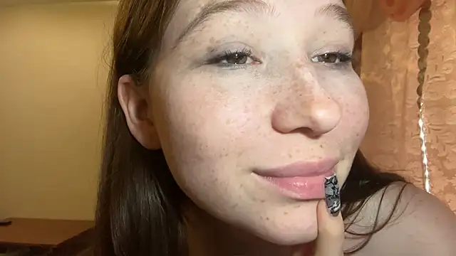 ArnitaMacek's Live XXX Chat