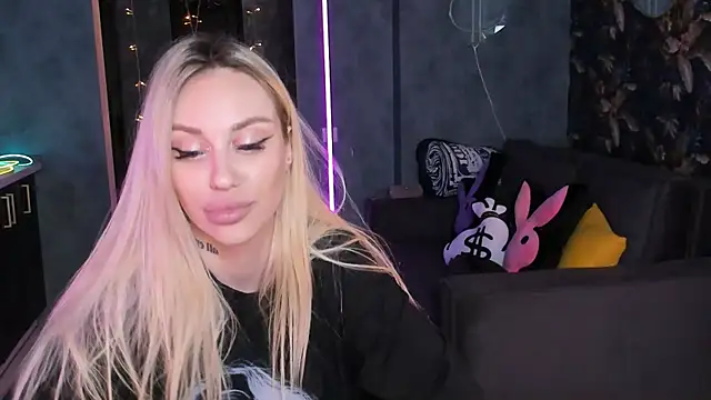 Blckmirrorr – Live XXX-chat