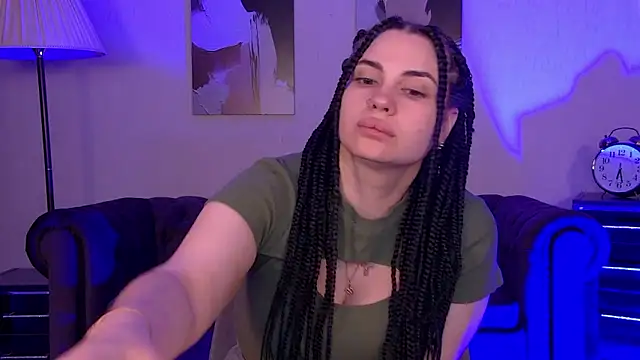 Chat +18 de AdrianaToress ao vivo