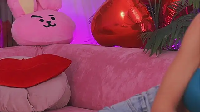 צ'אט XXX בשידור חי של fallingangel