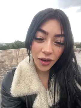 DAKOTA_SAKURA Adlı Modelin Canlı XXX Sohbeti
