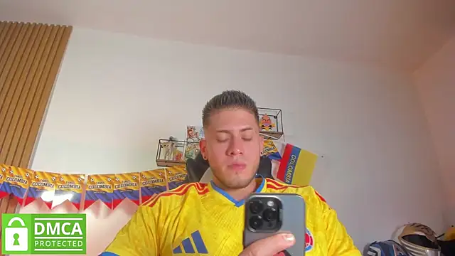 SebastianMaximoff_ élő XXX-chatje
