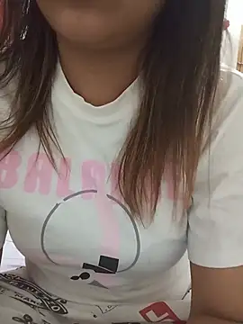 Chat XXX ao vivo de Tanha18