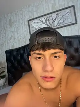 Lander_Cruz Adlı Modelin Canlı XXX Sohbeti