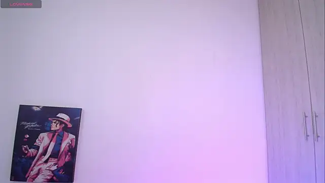 Millie_bobby Chat XXX in diretta