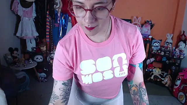 Chatroom XXX en direct de MissMiia2