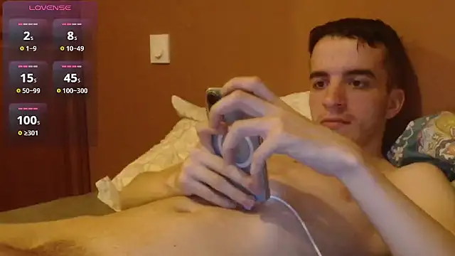 Chatroom XXX en direct de Tombgy07