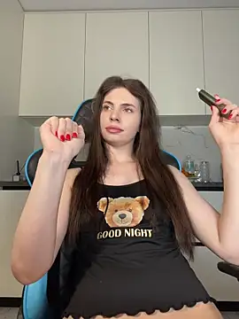 CurlyLara Chat XXX live