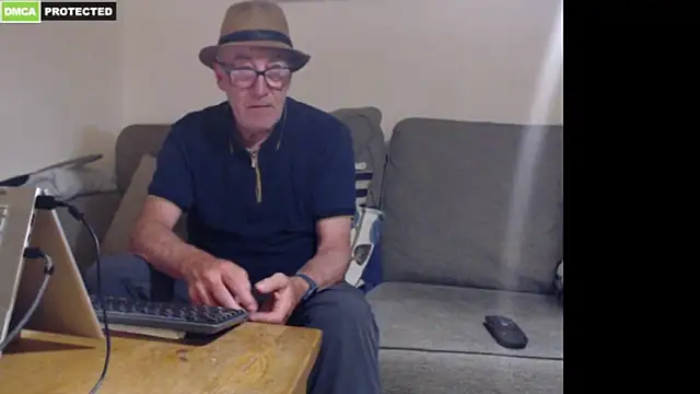 bluedae1 Chat XXX in diretta