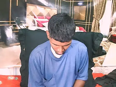 IndianThuggin's Live XXX Chat