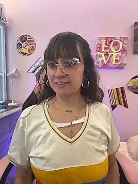 دردشة SammyGomez الجنسية المباشرة