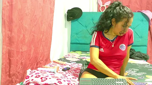 Chat +18 de Vanessa_7_ ao vivo