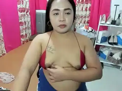 Melay_foxx Adlı Modelin Canlı XXX Sohbeti
