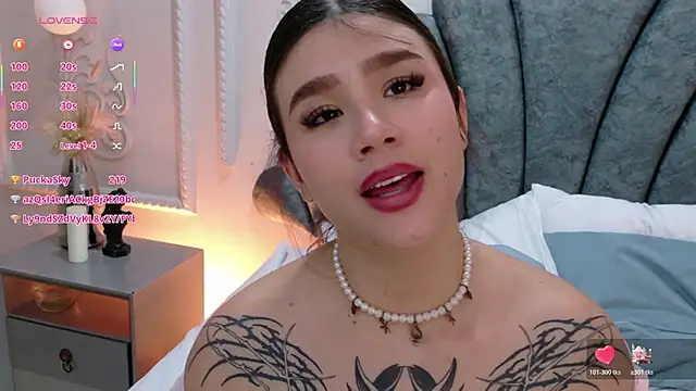 Emily-Cooper-n Live XXX chat