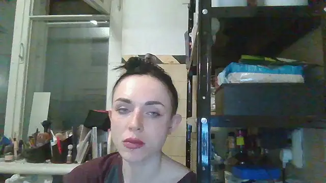Trinsy_Love Chat XXX live