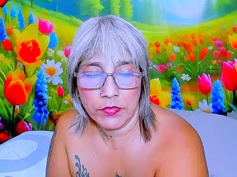 indianroxy élő XXX-chatje