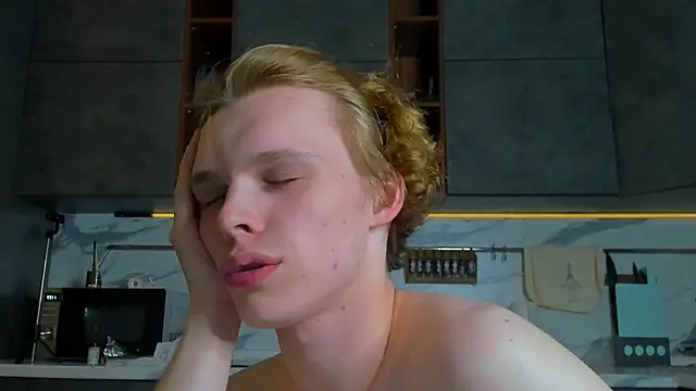 Ken0rDIn Live XXX chat