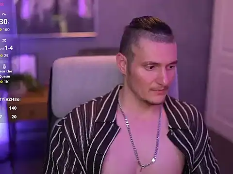 Alex_Wilde élő XXX-chatje