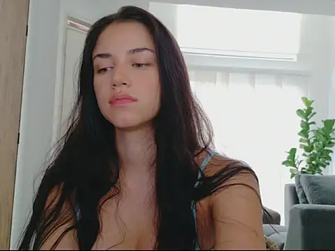 GrettaBenett XXX чат на живо