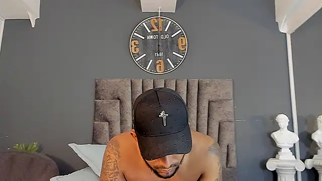 Robin_Rief's Live XXX Chat