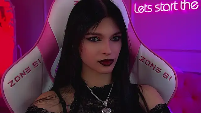 BeverlyMost's Live XXX Chat