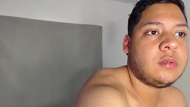 Czat XXX na żywo – nicolas_cr1