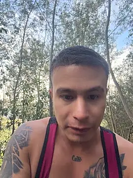 แชท XXX สดของ DominickSullivan