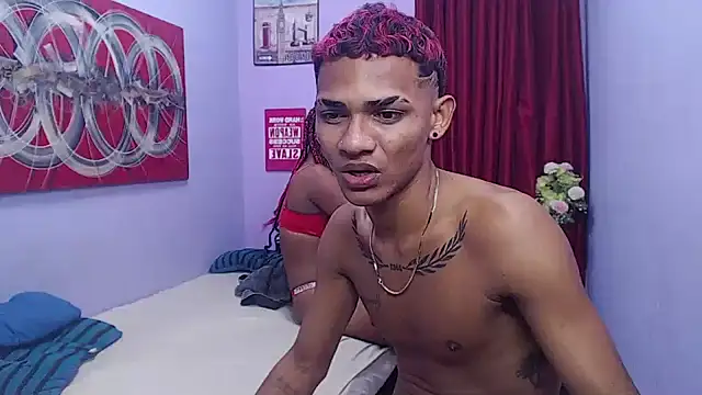 Chat XXX en directo de black_twinks