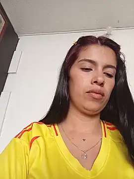 Nathaly_12's Live XXX Chat
