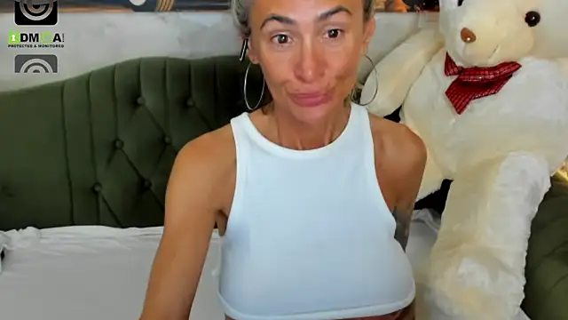 Chat XXX en directo de SilverMiss