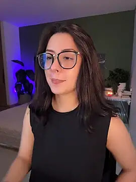 دردشة EmaSaenz الجنسية المباشرة