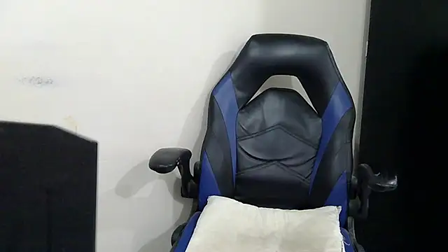 Darkkras Live XXX-Chat