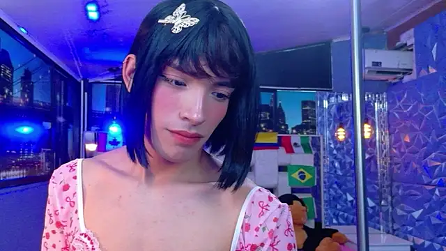 Chat +18 de AlecciaNova ao vivo