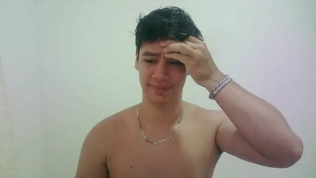 zeus_181's Webcam Show