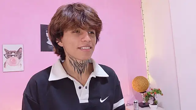 צ'אט XXX בשידור חי של Jules_zzz