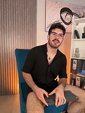 XXX chat uživo modela DomBoy_